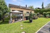 Außenansicht - Zweifamilienhaus in ruhiger Traumlage – Stil, Komfort & Natur