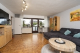 Wohnzimmer EG - Zweifamilienhaus in ruhiger Traumlage – Stil, Komfort & Natur