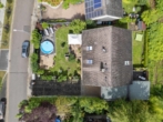 Vogelperspektive - Zweifamilienhaus in ruhiger Traumlage – Stil, Komfort & Natur