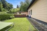 Außenansicht - Zweifamilienhaus in ruhiger Traumlage – Stil, Komfort & Natur