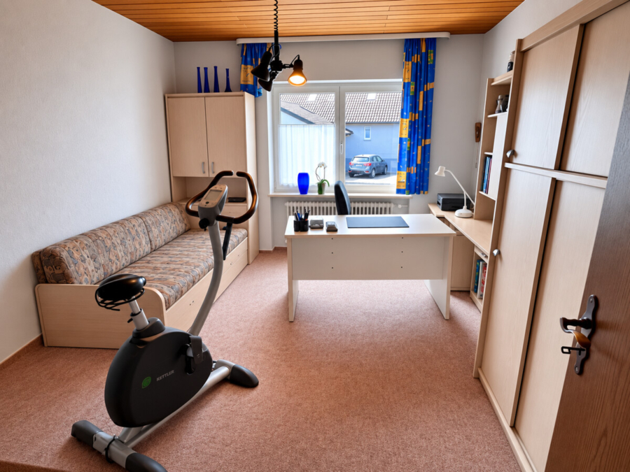 Arbeitszimmer Erdgeschoss (KI optimiert)
