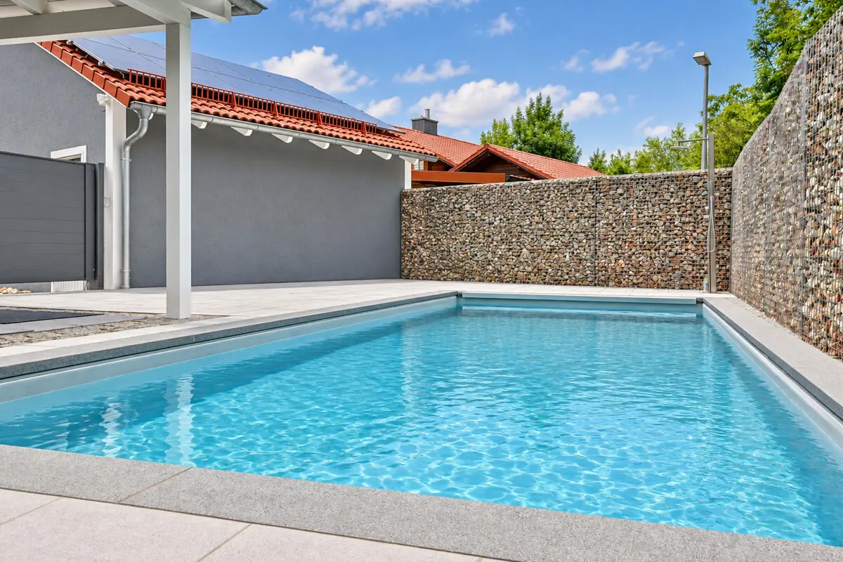 Salzwasserpool