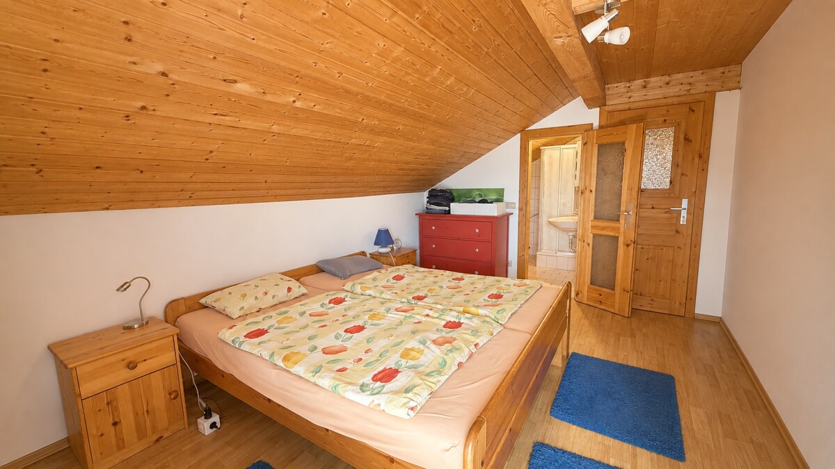 Schlafzimmer 3 DG