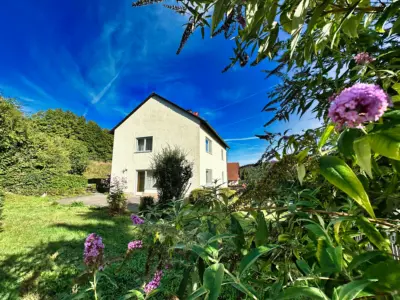 Zeit für ein neues Kapitel! Großes Einfamilienhaus mit Doppelgarage in Nittendorf, 93152 Nittendorf, Einfamilienhaus