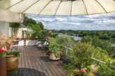 Terrasse im Sommer 1 neu - Penthouse mit Panorama-Donaublick!