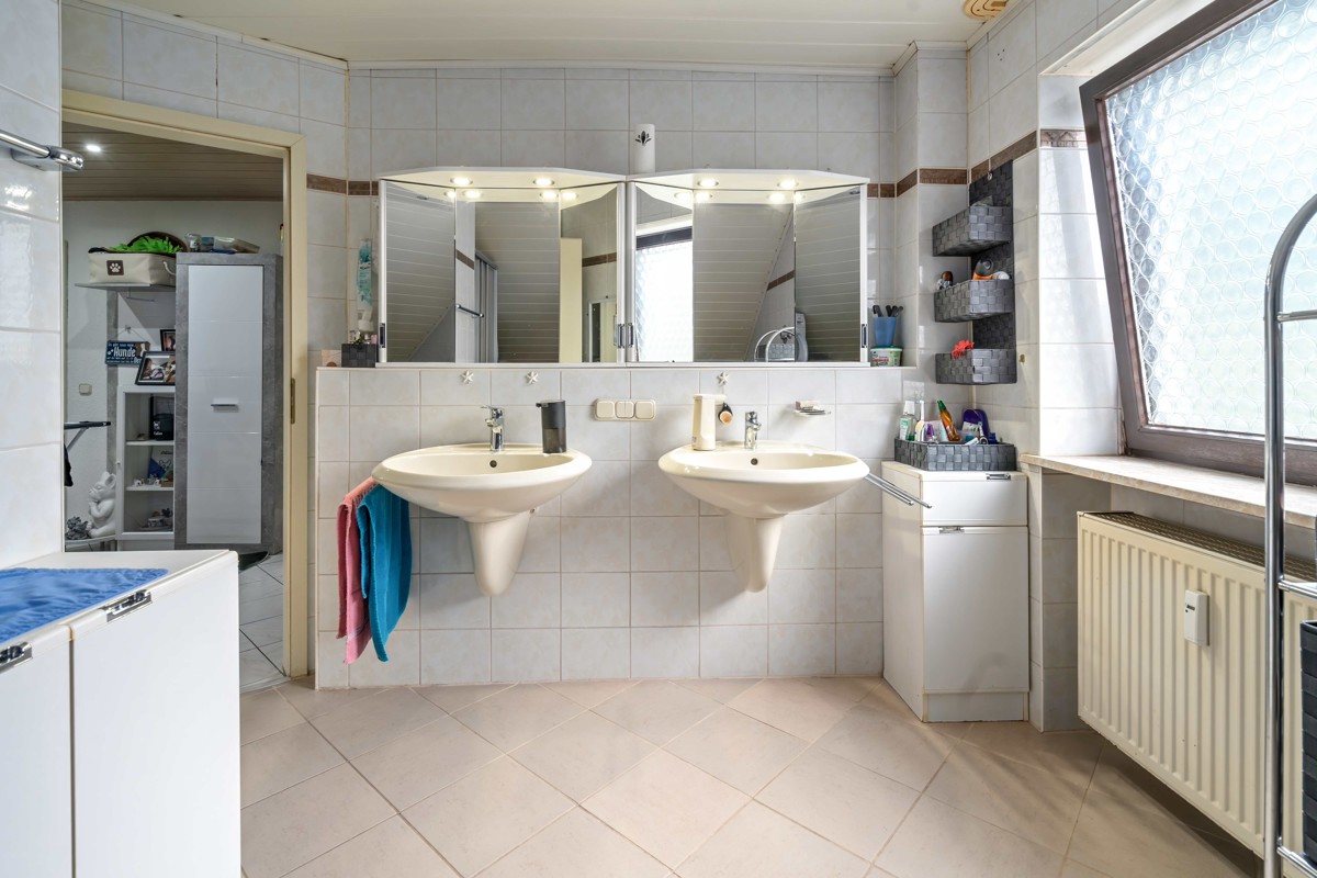 Badezimmer DG