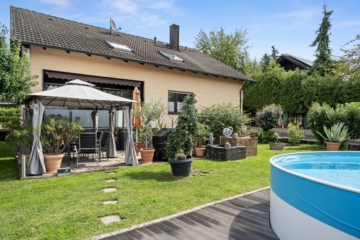 Zweifamilienhaus in ruhiger Traumlage – Stil, Komfort & Natur, 93055 Brandlberg-Keilberg, Zweifamilienhaus