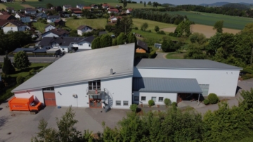 Gewerbeimmobilie mit solider Rendite und vielseitigem Potential, 93497 Willmering, Halle