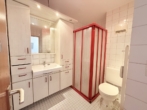 Badezimmer - Charmante Maisonette-Wohnung auf Erbpachtgrundstück mit Tiefgaragenstellplatz