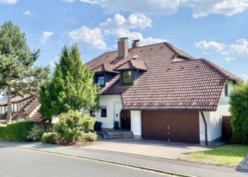 Architektenhaus mit Privatsphäre, Charme und Weitsicht, 92237 Sulzbach-Rosenberg, Einfamilienhaus