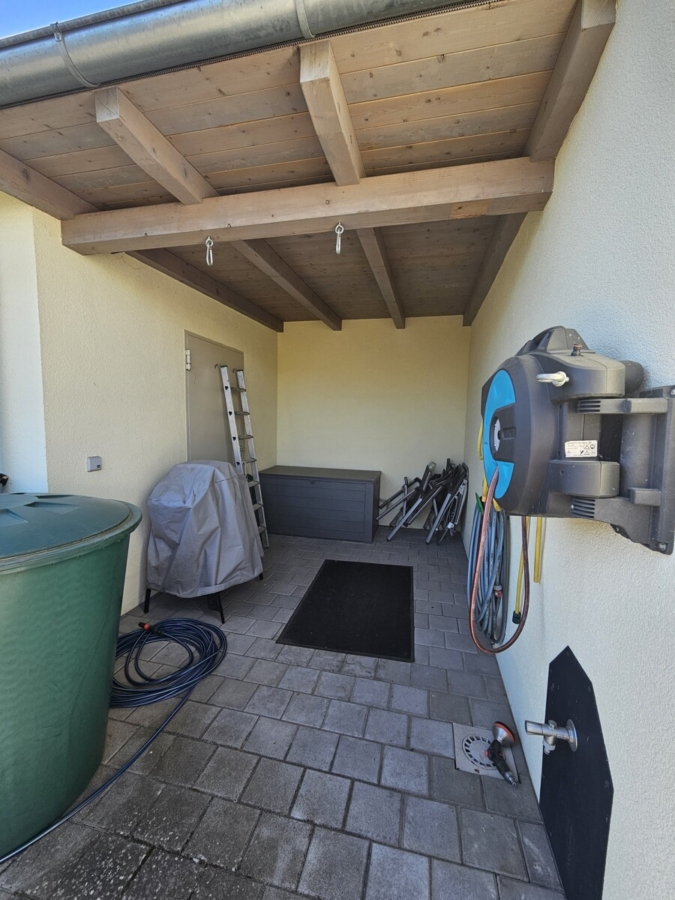Überdachte Terrassenfläche