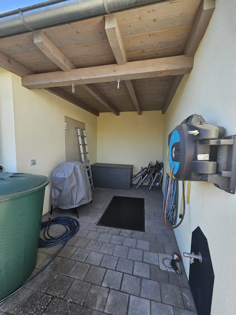 Überdachte Terrassenfläche
