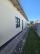 Ums Haus herum