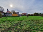 Bauplatz - Dorfidylle pur: Uriges Landhaus mit zusätzlichem Bauplatz