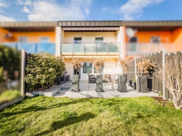 Ihr neues Zuhause – mit Liebe modernisiert!, 93128 Regenstauf, Reihenmittelhaus