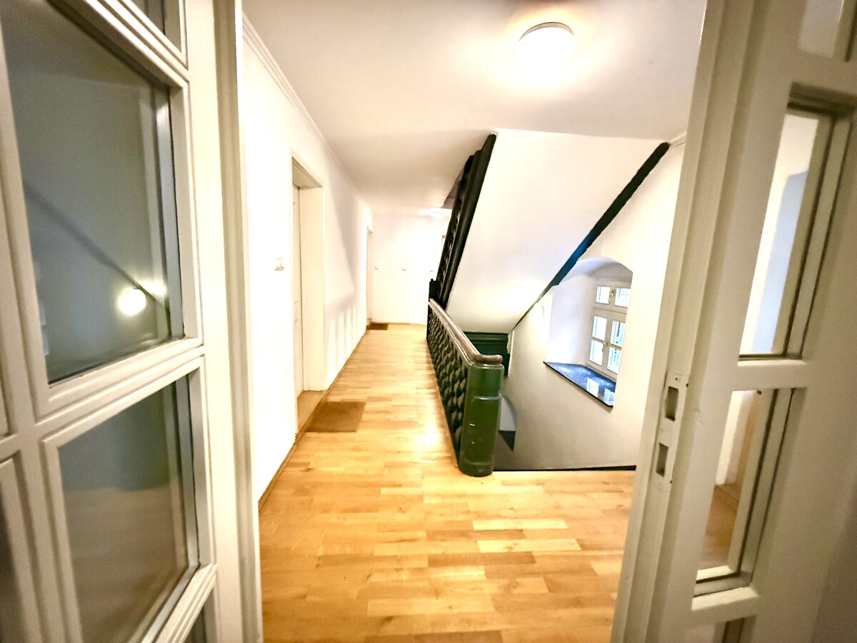 In Ihrem Treppenhaus