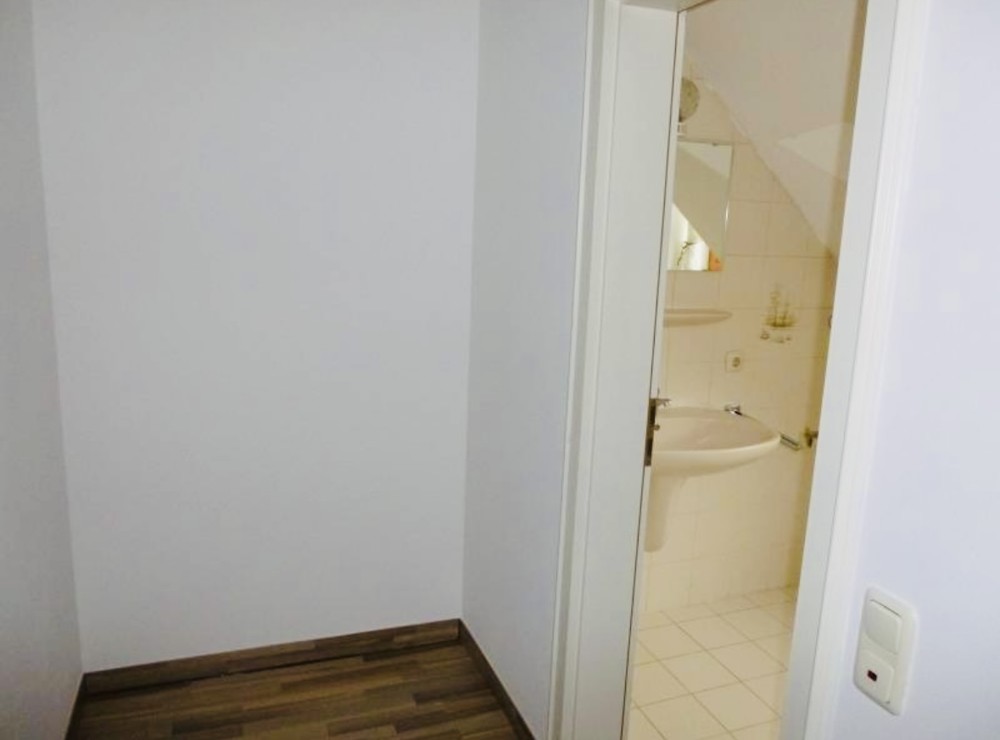 In Ihrer Diele gen Badezimmer