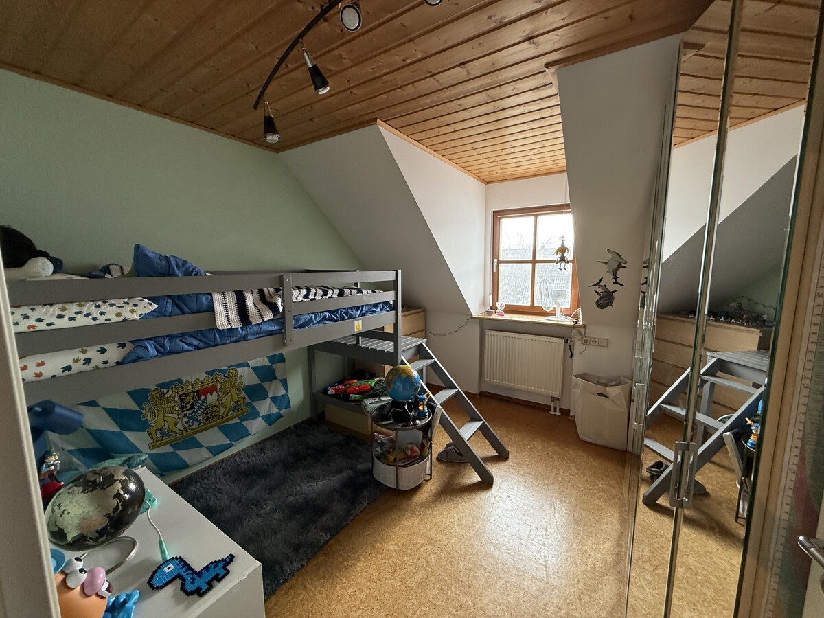 Mittleres Zimmer
