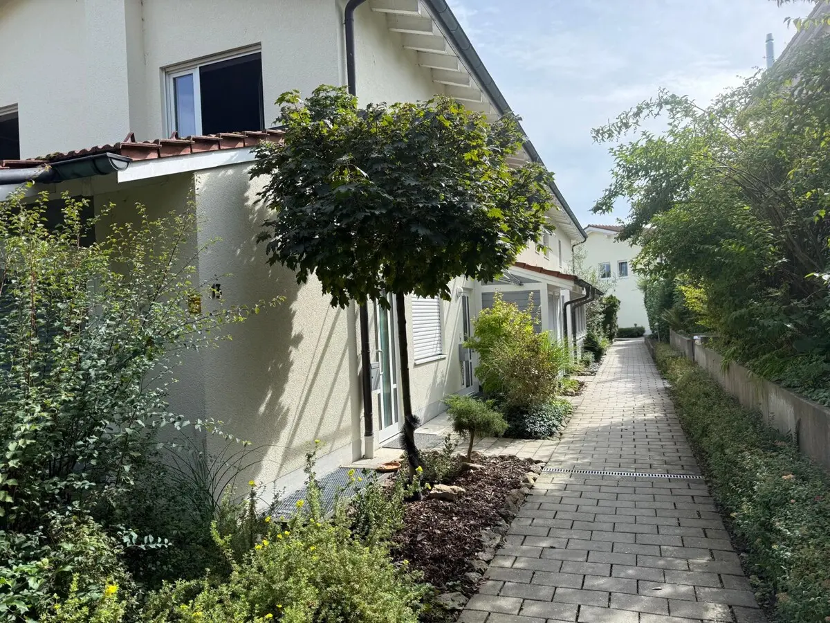 Gehweg zum Haus