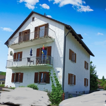 Kleines 3 Familienhaus am Fluss – Mehrgenerationen oder für Vermietung, 93309 Kelheim, Mehrfamilienhaus