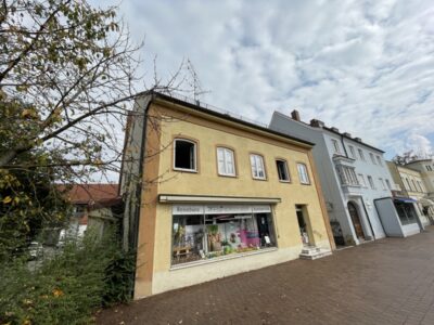 Für Bauträger und Kapitalanleger Grundstück mit Altbestand in Top Lage von Freising, 85354 Freising, Wohngrundstück