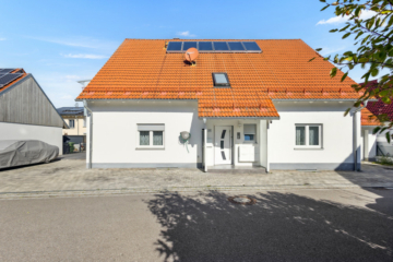 Neuwertig & Energieeffizient in Top-Lage! Einfamilienhaus/Zweifamilienhaus –Ideal für große Familien, 93073 Neutraubling, Einfamilienhaus