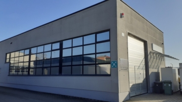 Individuelle Lager/Produktionshalle mit Büro, 93057 Regensburg, Halle