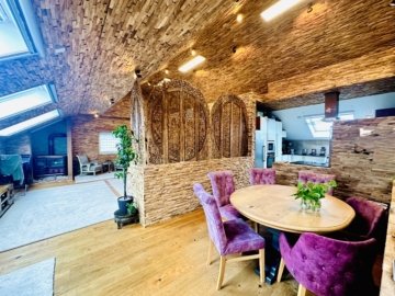 Gepflegte Doppelhaushälfte mit zwei Wohneinheiten in Obermotzing, 94345 Obermotzing, Doppelhaushälfte