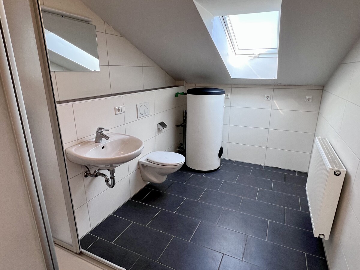 Badezimmer im Dachgeschoss
