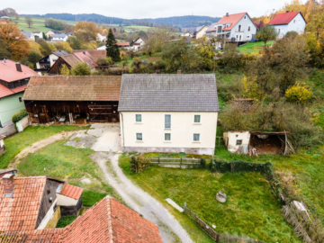 Verborgenes Juwel in Bubach: Sanierungsbedürftiges Einfamilienhaus auf außergewöhnlich großes Grundstück (11.524 m2), 92421 Schwandorf, Einfamilienhaus