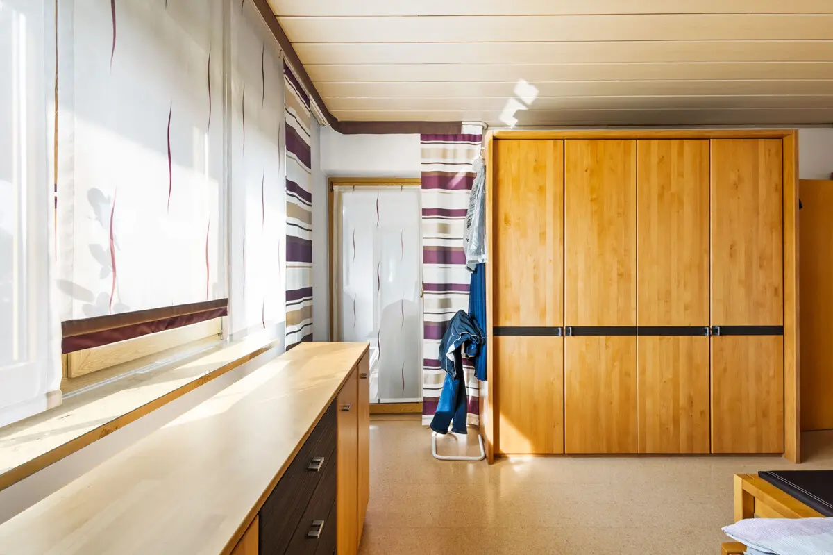 Schlafzimmer gen Balkon